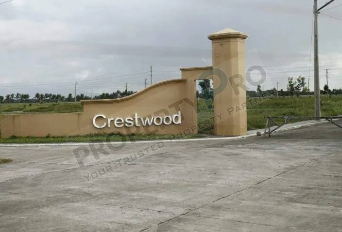 Crestwood photo 2