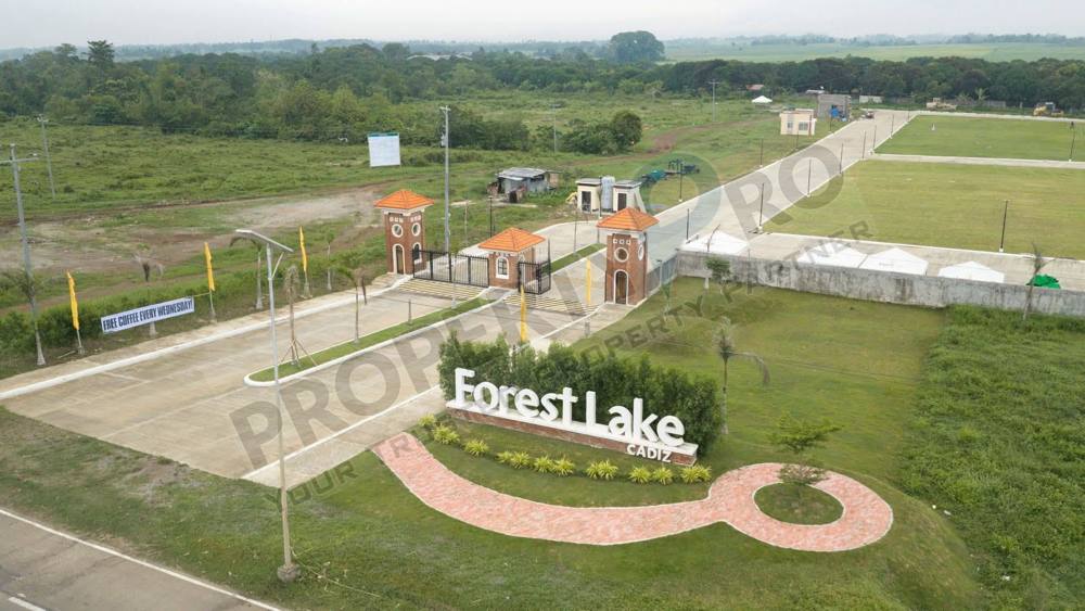 Forest Lake Cadiz photo 1