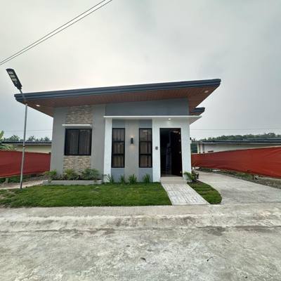 Suburbia Homes at Residencia Royale