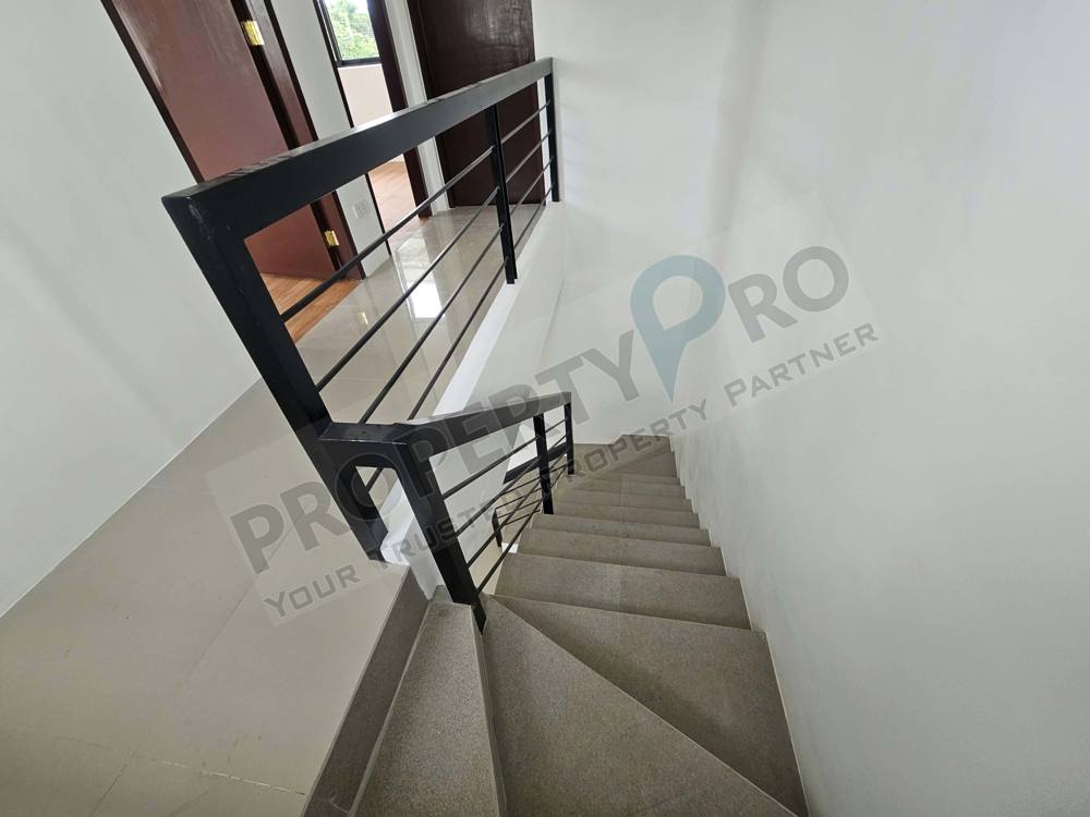 Vista Alegre Homes Two storey duplex photo 4