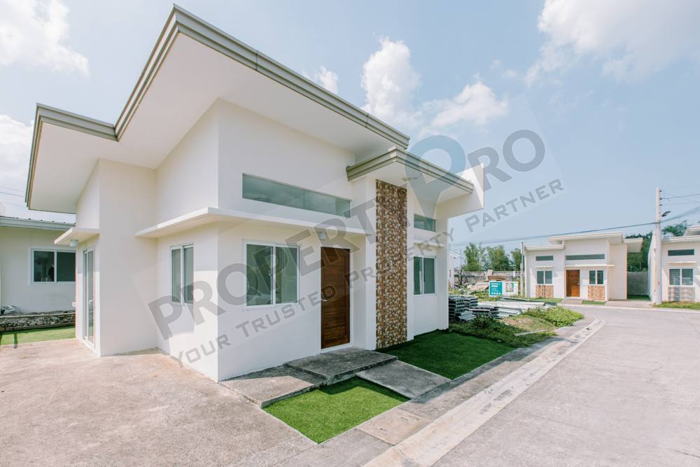 Vista Verde Model 1 photo 2